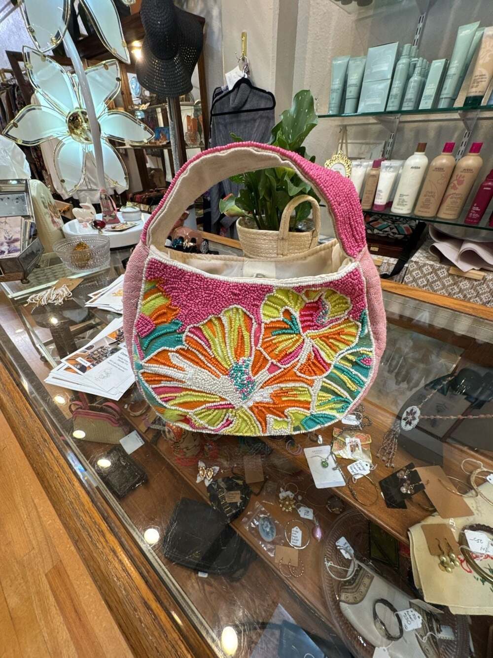 NWT Lulu Beaded Tropical Floral Handbag